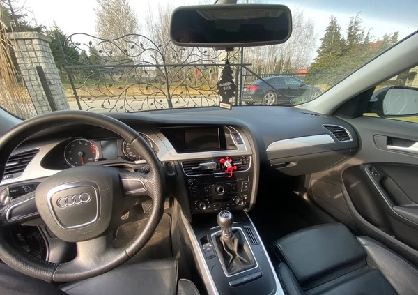 Audi A4 cena 33900 przebieg: 246000, rok produkcji 2011 z Pelplin małe 154